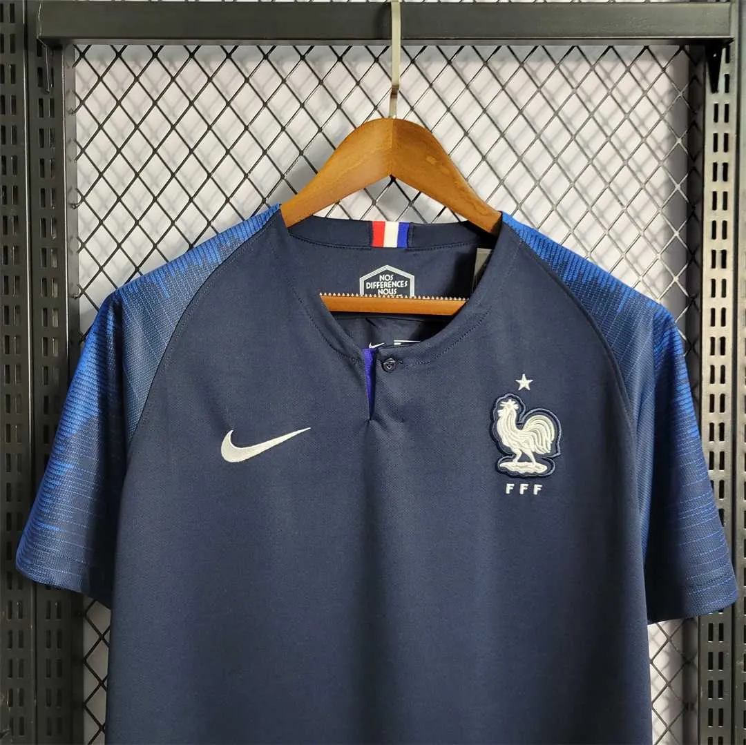 2018 France home 4