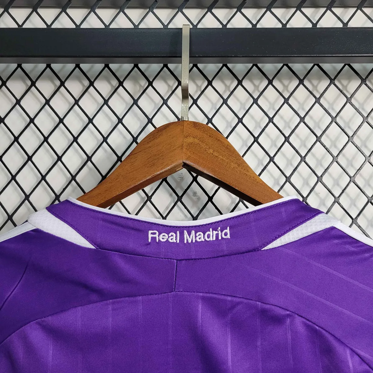 06-07 Retro Real Madrid Purple S-XXL 9
