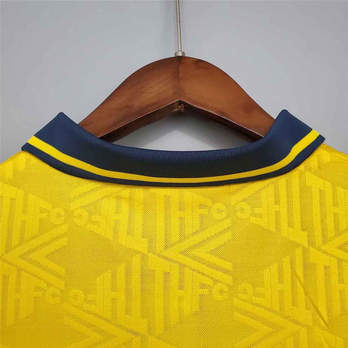 92-94 Tottenham Hotspur away yellow 7