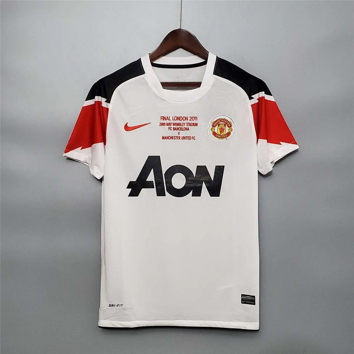 10-11 Manchester United in the Champions League version away 12