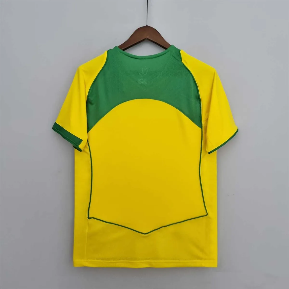 2004 Brazil home 8