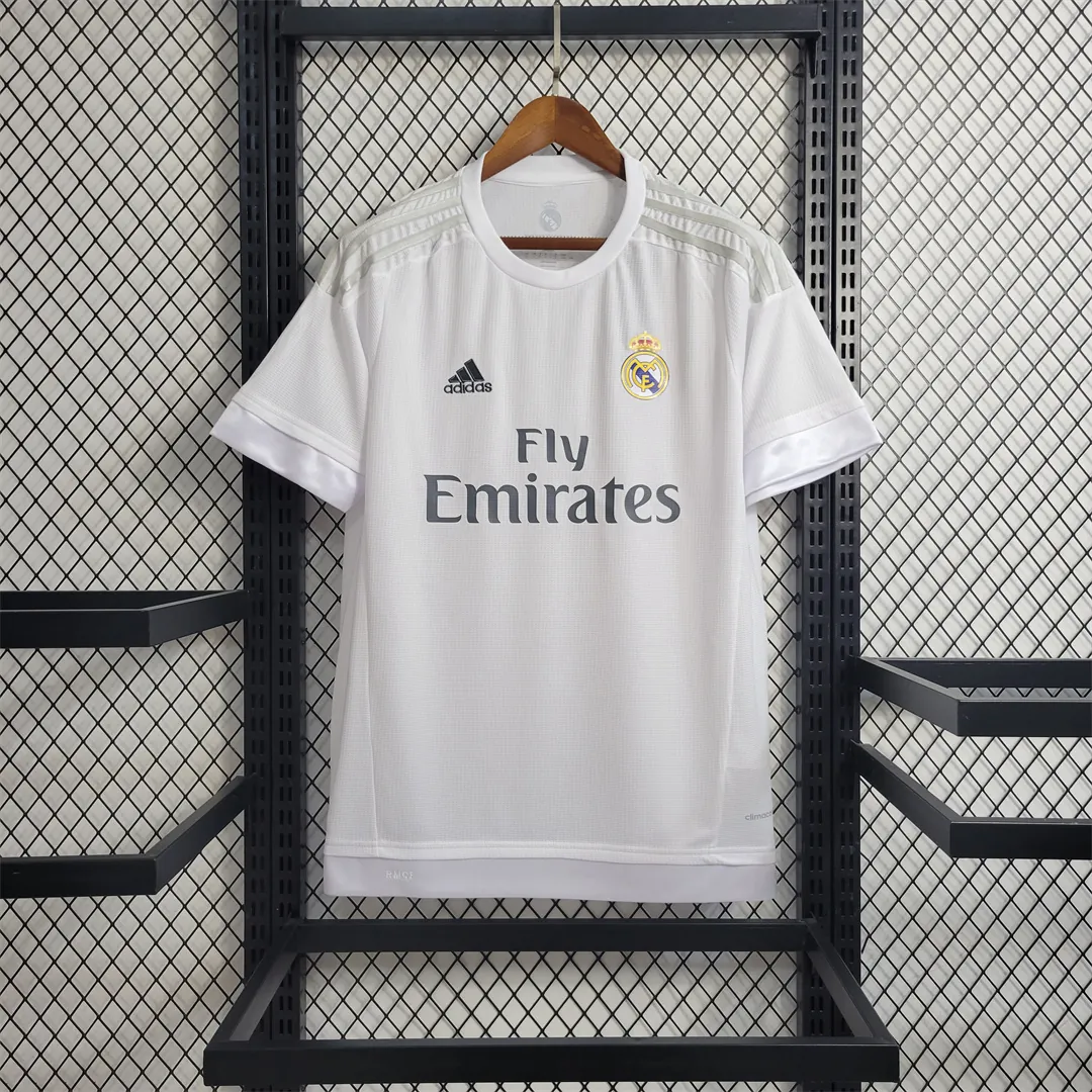15-16 Real Madrid home 11