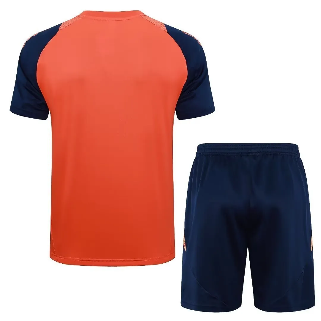 24-25 Manchester United Training Soccer Jerseys Football Shirts 2