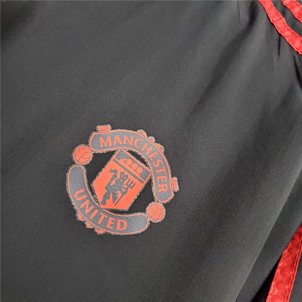 20-21 Manchester United black windbreaker 1