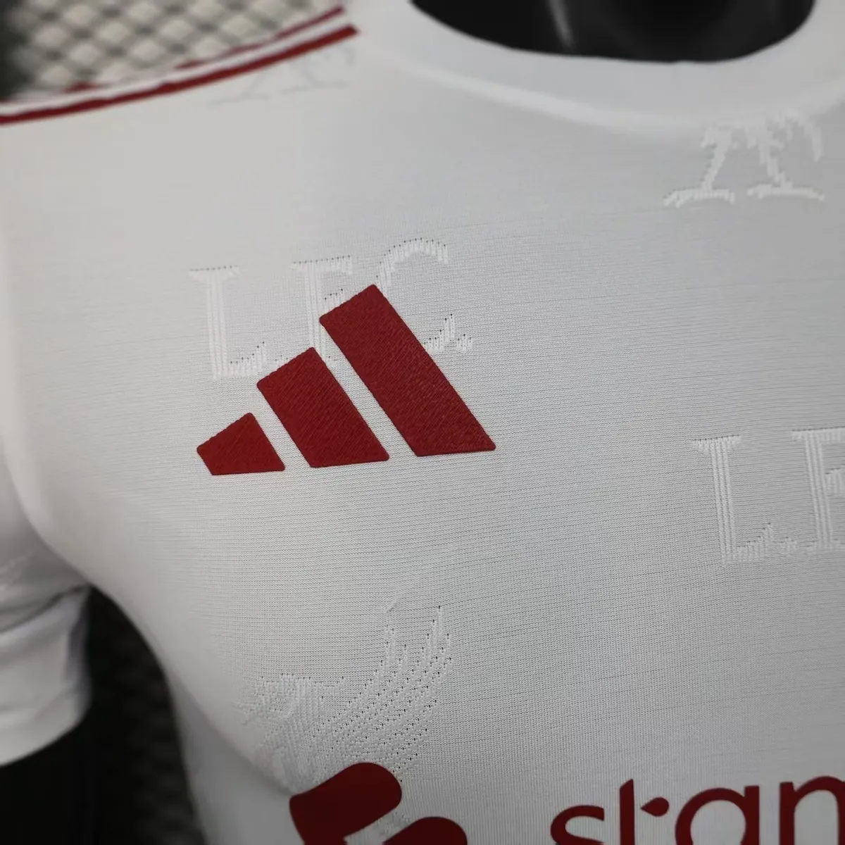 25-26 Liverpool Special Edition Player White Kit Football Shirt AAAAJersey Supply Yupoo 2