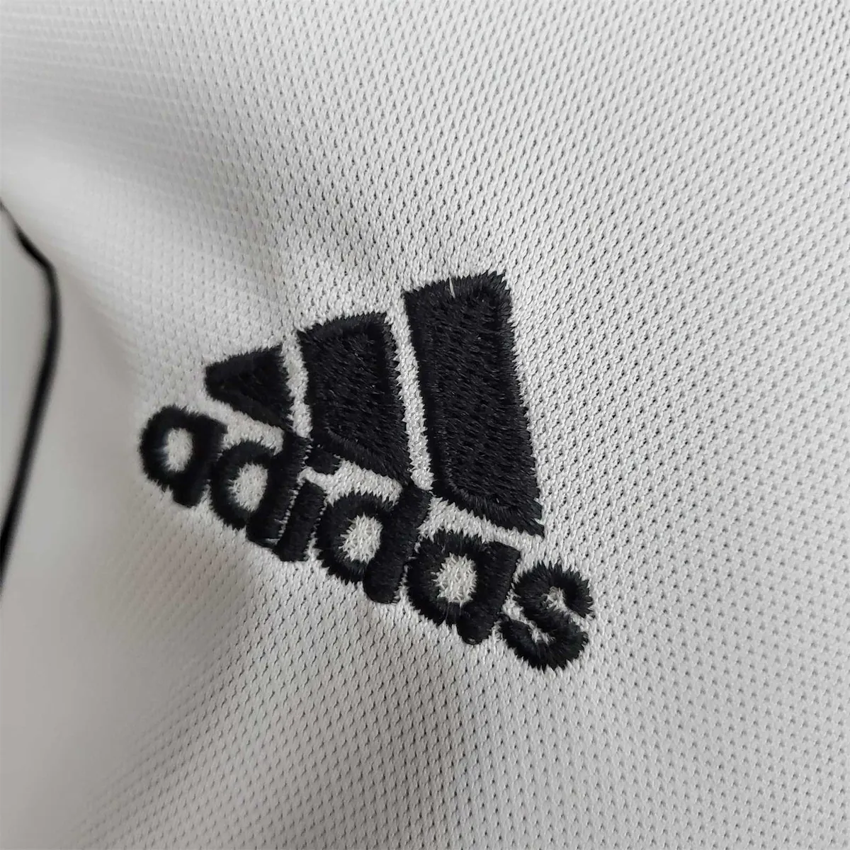 22-23 Colo-Colo home kids kit 6
