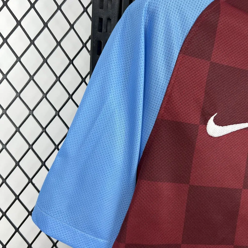 11-12 Aston Villa Home Retro Kit Vintage Shirt AAAAJersey Supply Yupoo 1