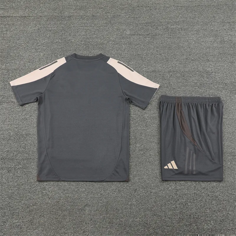 24-25 Real Madrid Training Soccer Jerseys Football Shirts 2