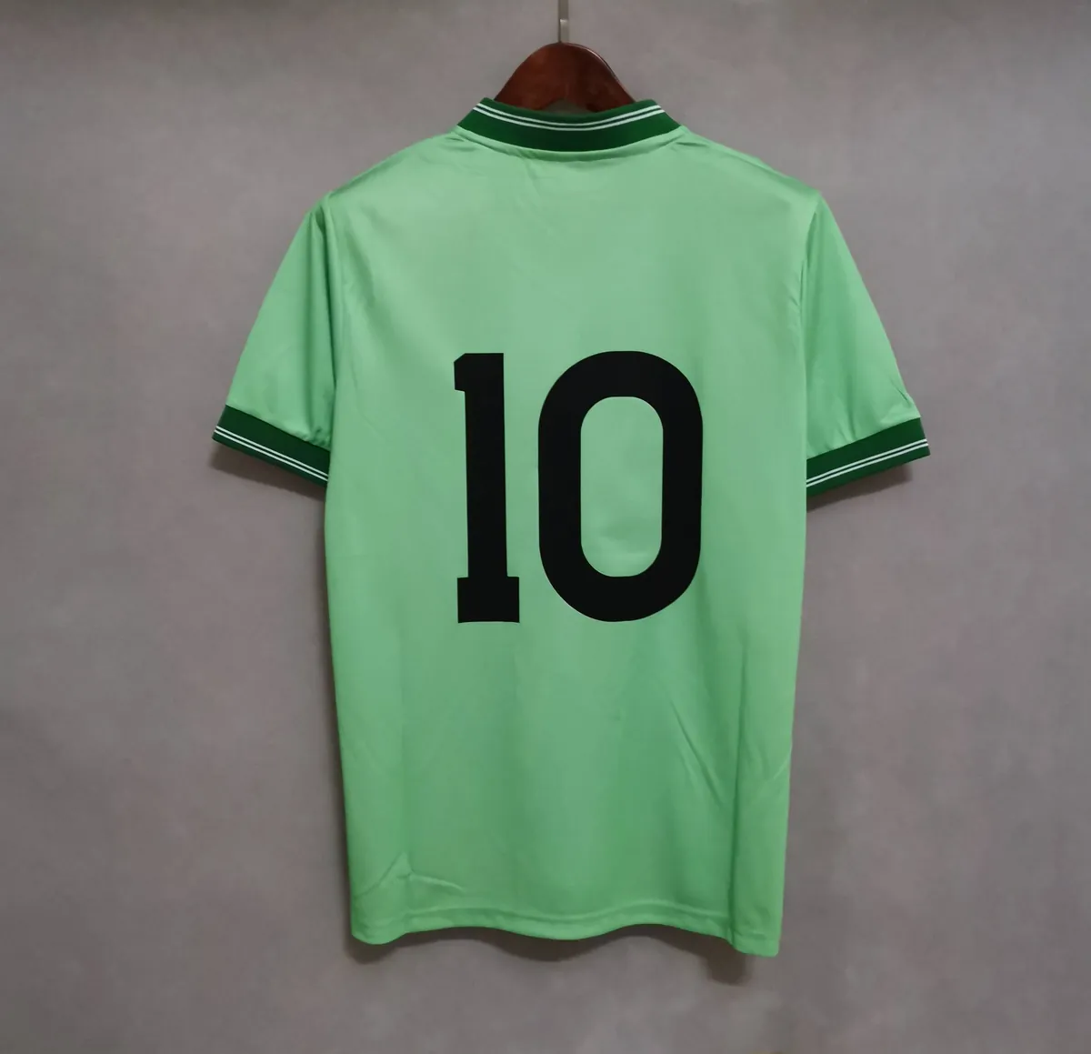 84-86 Celtic away 4