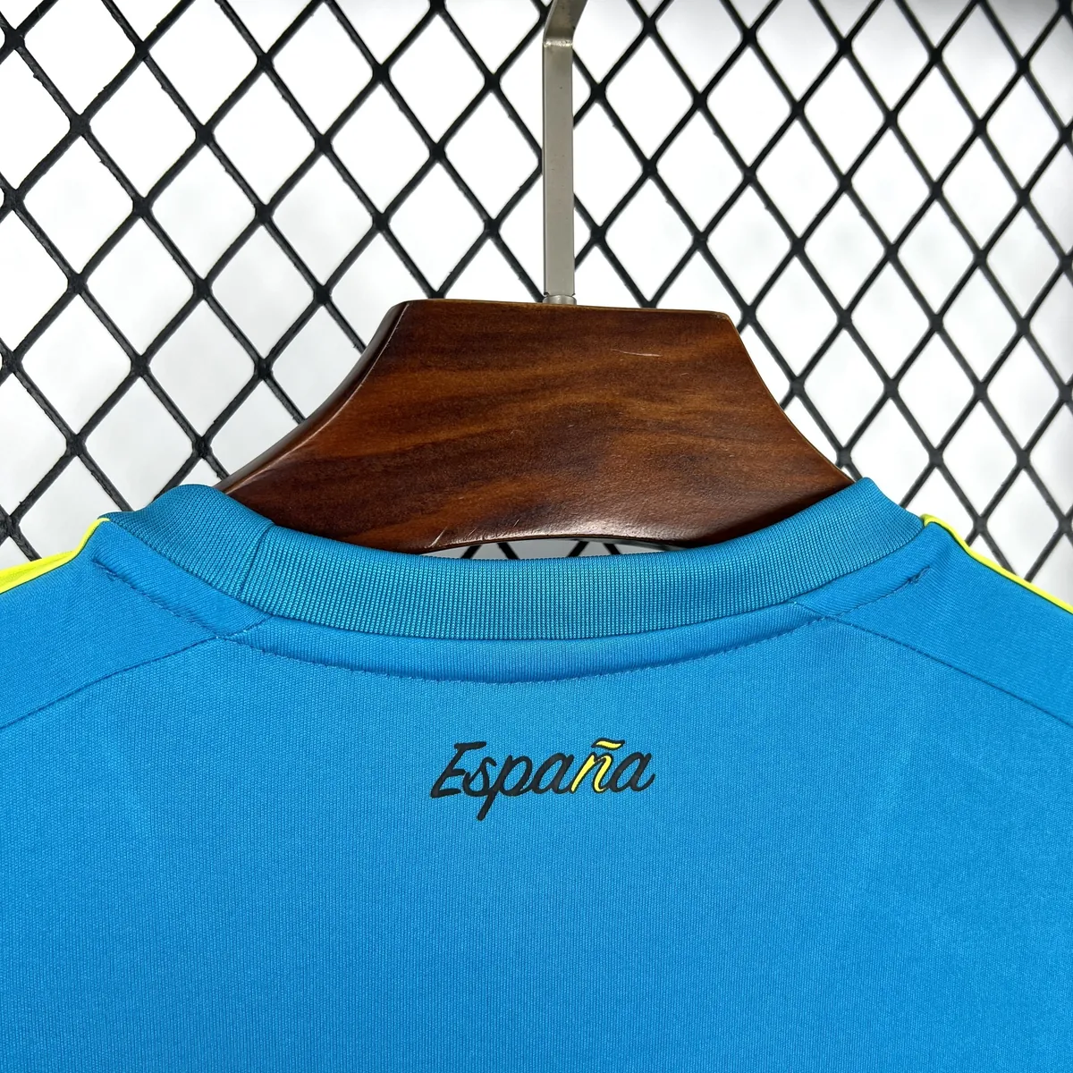 2026 World Cup Spain Goalkeeper Kit Football T-Shirt AAAAJerseys Supply Yupoo 4