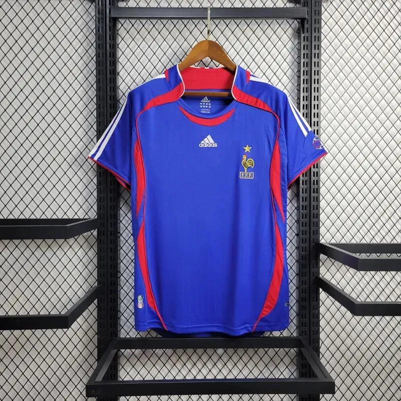 2006 France home 14