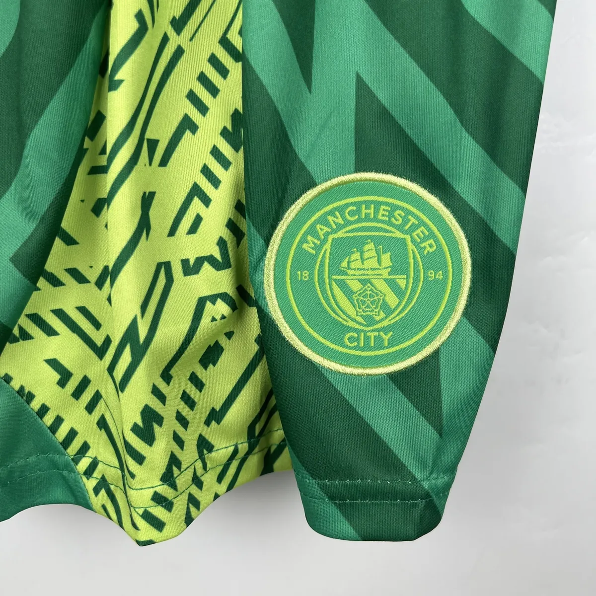 23-24 Kids Goalkeeper Manchester City Size 16-28 2
