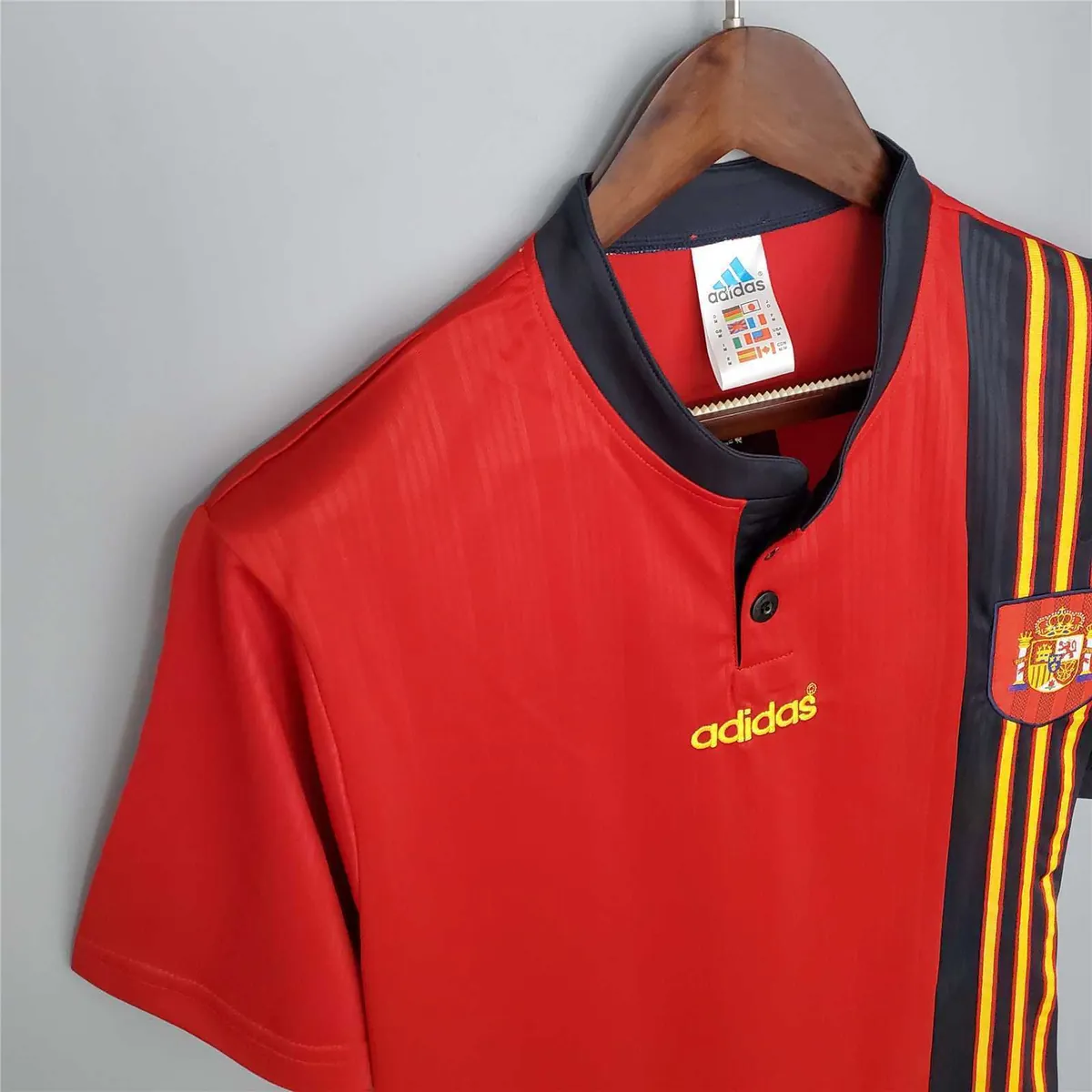1996 Spain home 9