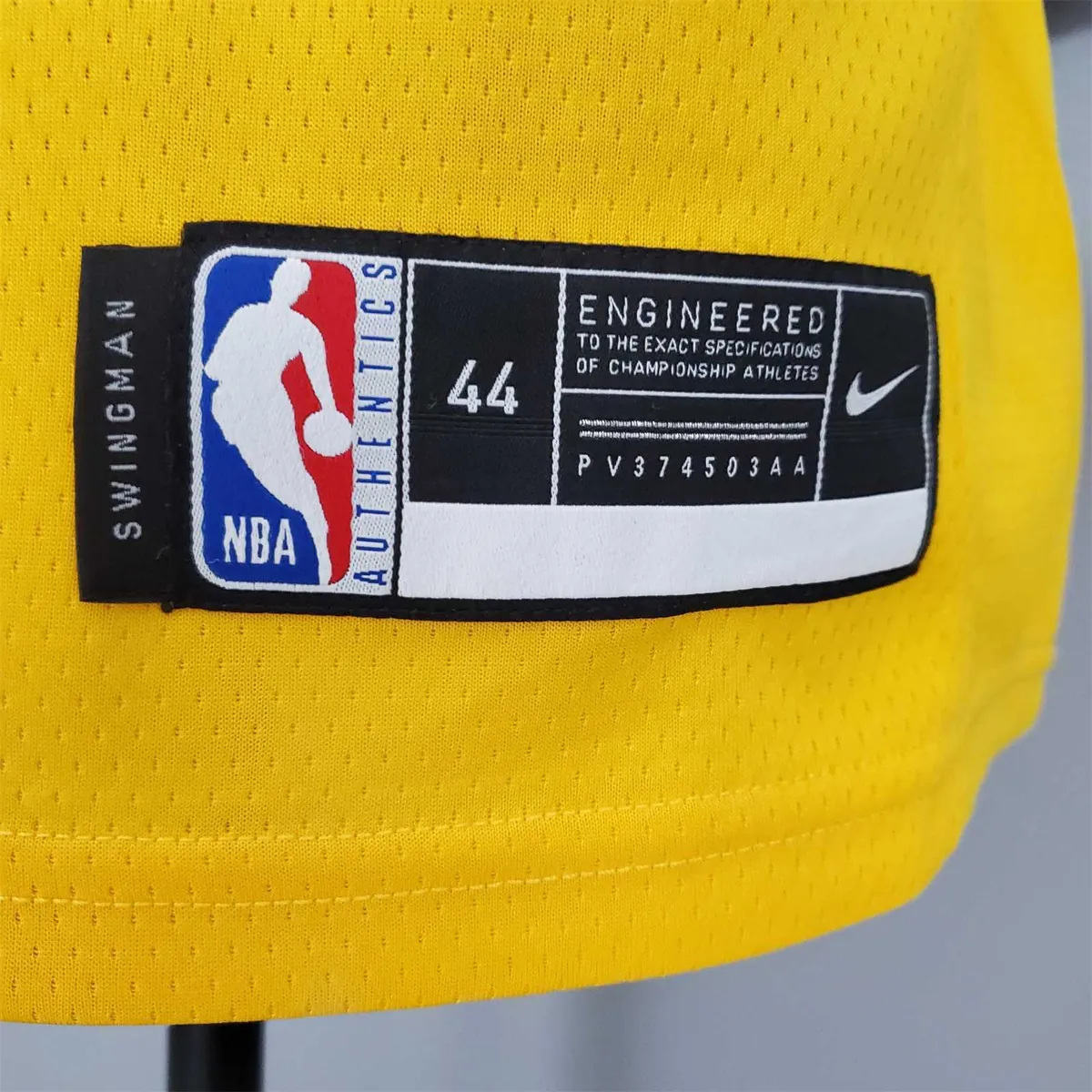 ANTHONY#7 Lakers Round neck yellow 2