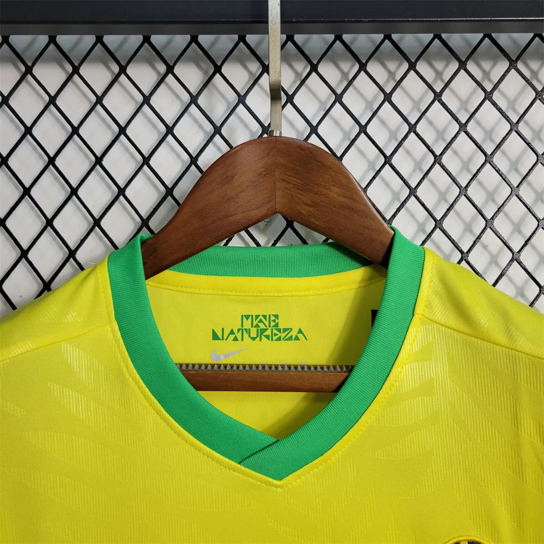 23-24 Brazil home kids kit size 16-28 futbol shirts 3