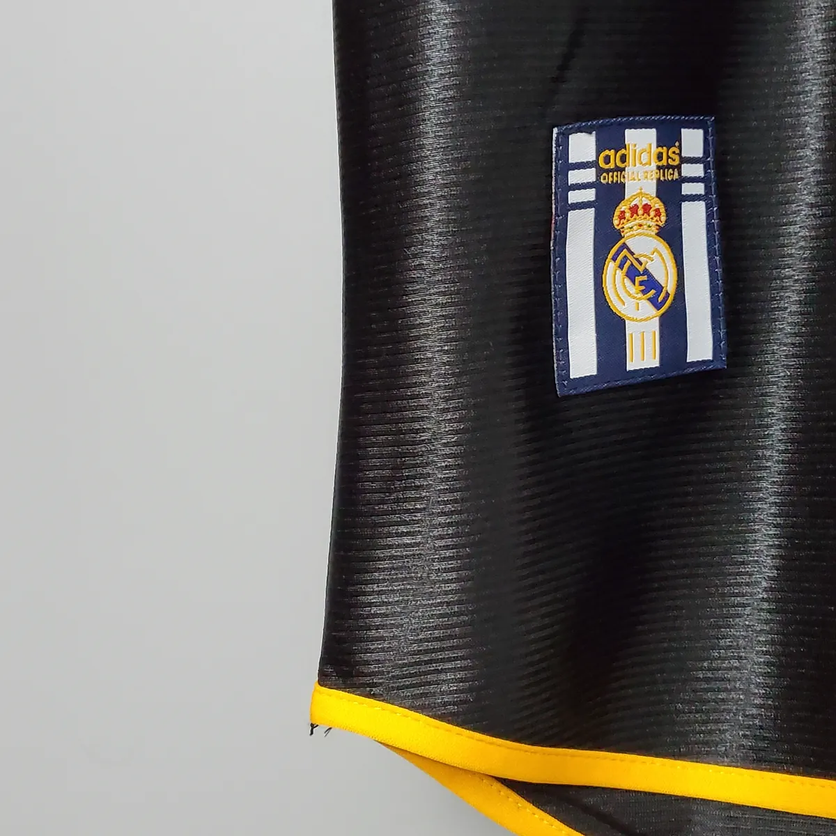 98-99 Real Madrid away 3