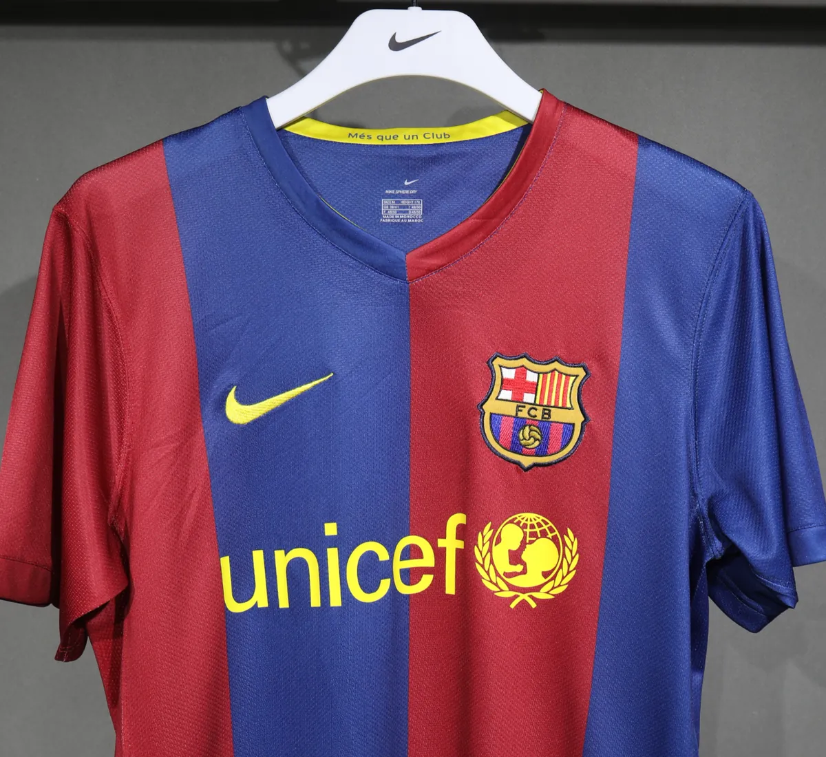 06-07 Barcelona Home Retro Kit Vintage Player Version Sino Shirt AAAAJersey Dropship Yupoo 1