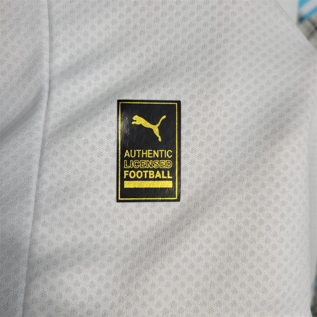 2022 Uruguay away 7