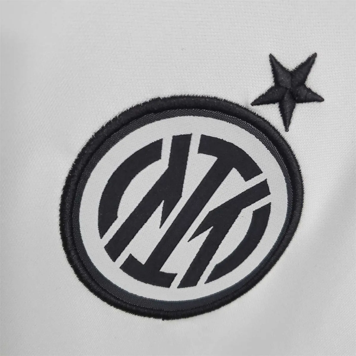 21-22 Inter Milan away 4