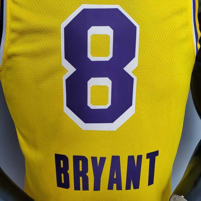 New Bryant #8 Lakers Commemorative Edition Round neck yellow 2