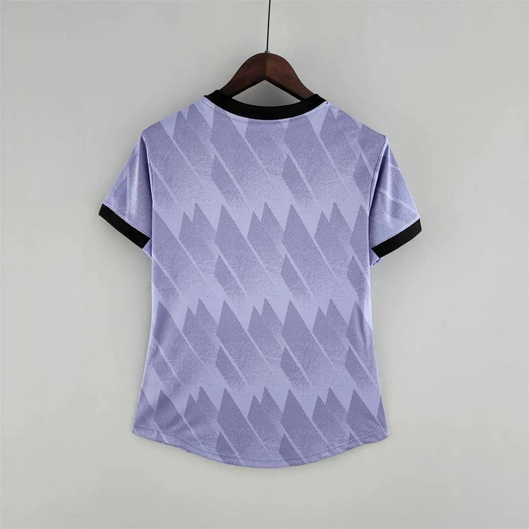 22-23 Real Madrid away woman 8