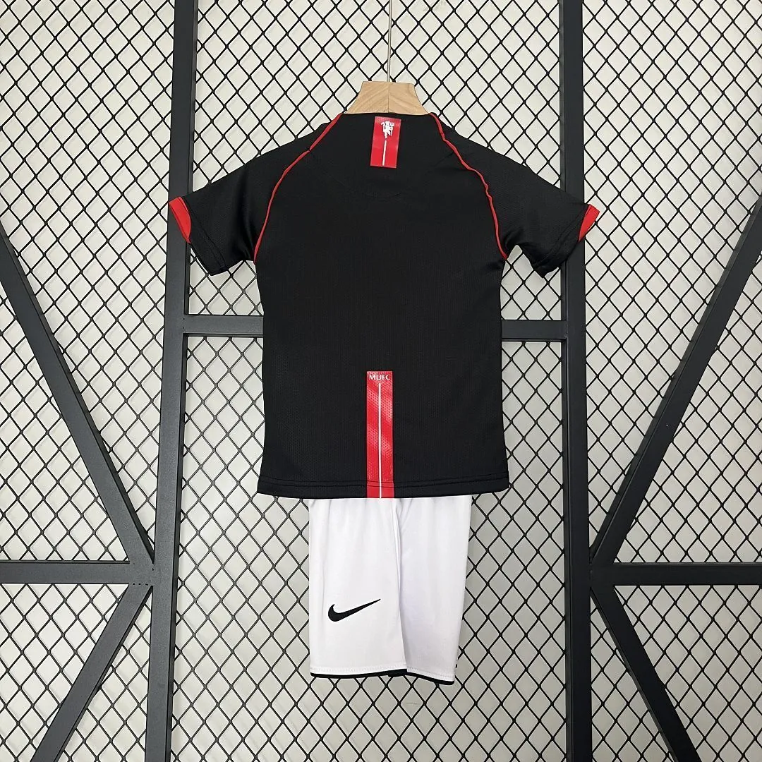 07-08 Manchester United Away Retro Kids Kits Children Sets Football AAAAJerseys Yupoo 10