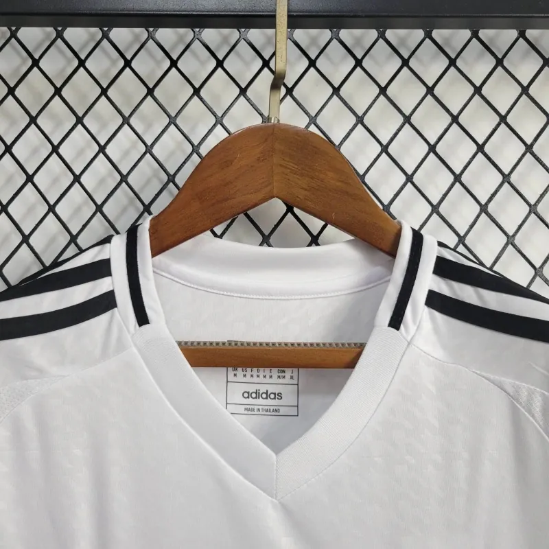 24-25 Real Madrid Home Woman Shirt Jersey Supplier Yupoo 3