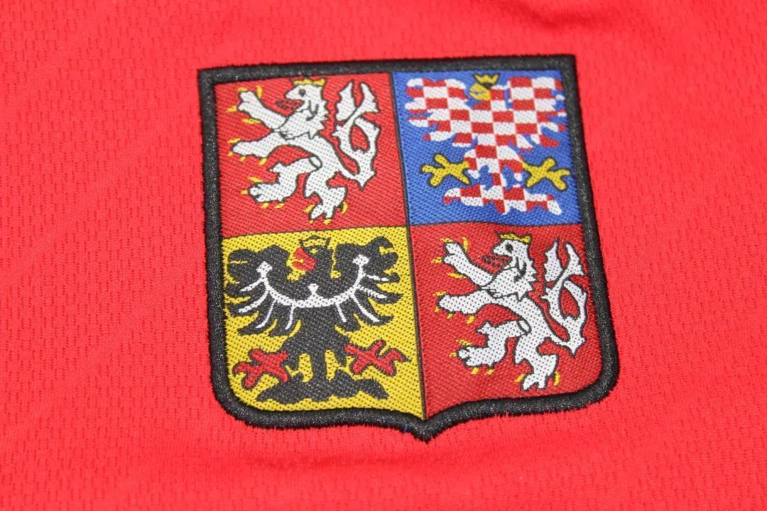 1996 Czech Republic home red 3