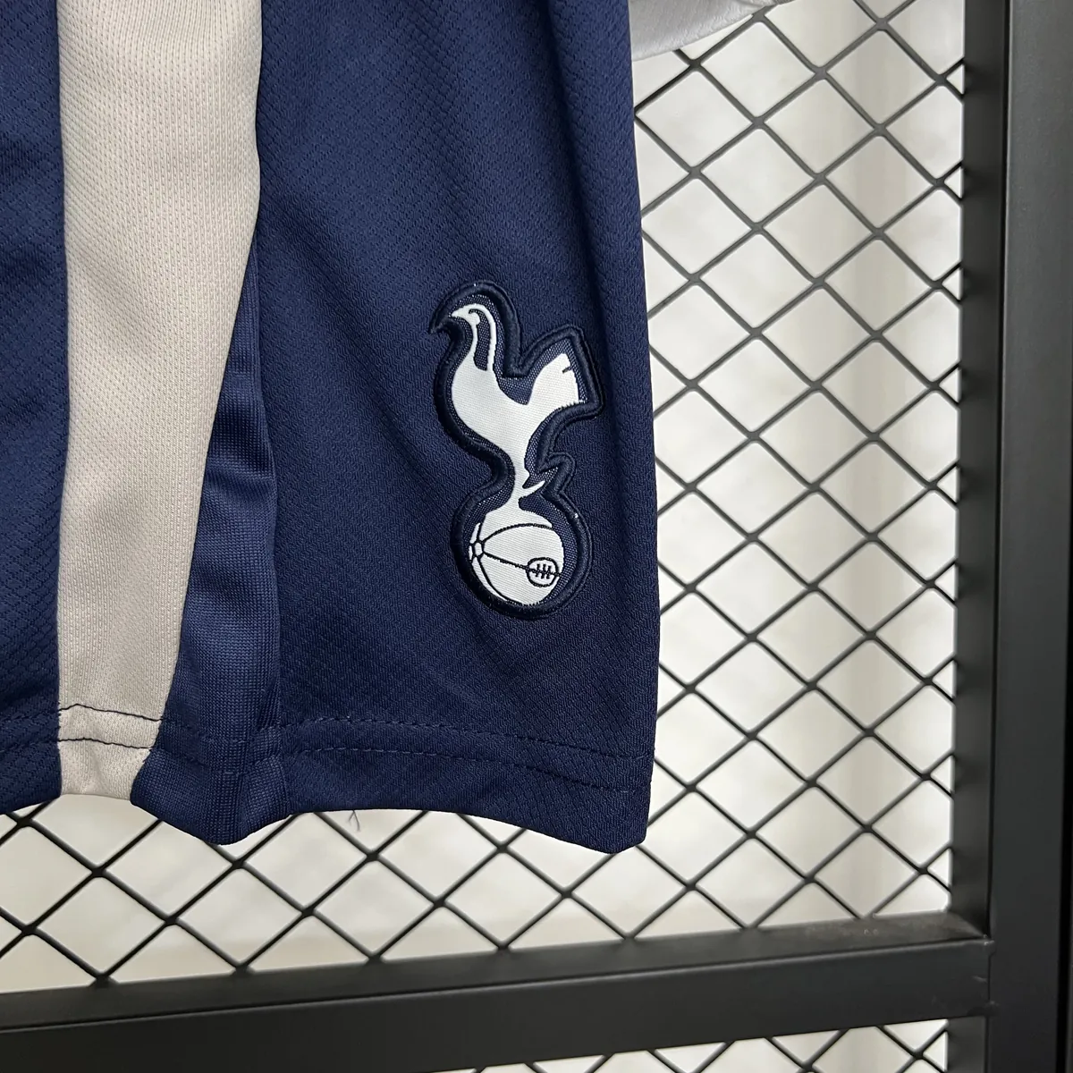 25-26 Tottenham Hotspur Home Kid Kits Youth Apparels Sino AAAAJersey Supply Yupoo 4