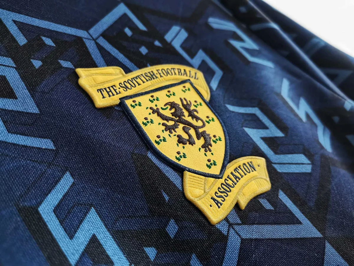 92-93 Scotland home 5