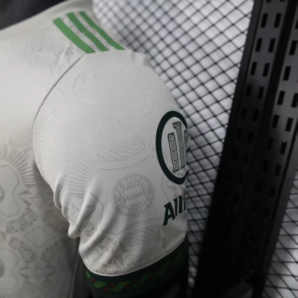 25-26 Bayern Oktoberfest Special Edition Football Player Version Tops AAAAJersey Supply Yupoo 2