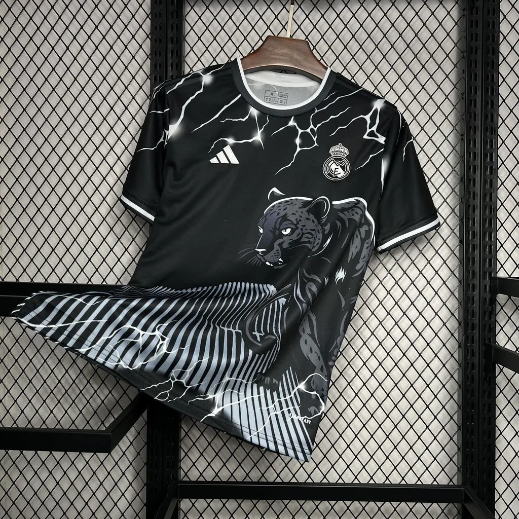 24-25 Real Madrid Black Jaguar Special Edition Kit Soccer Uniforms Soccer AAAAJersey Yupoo 3