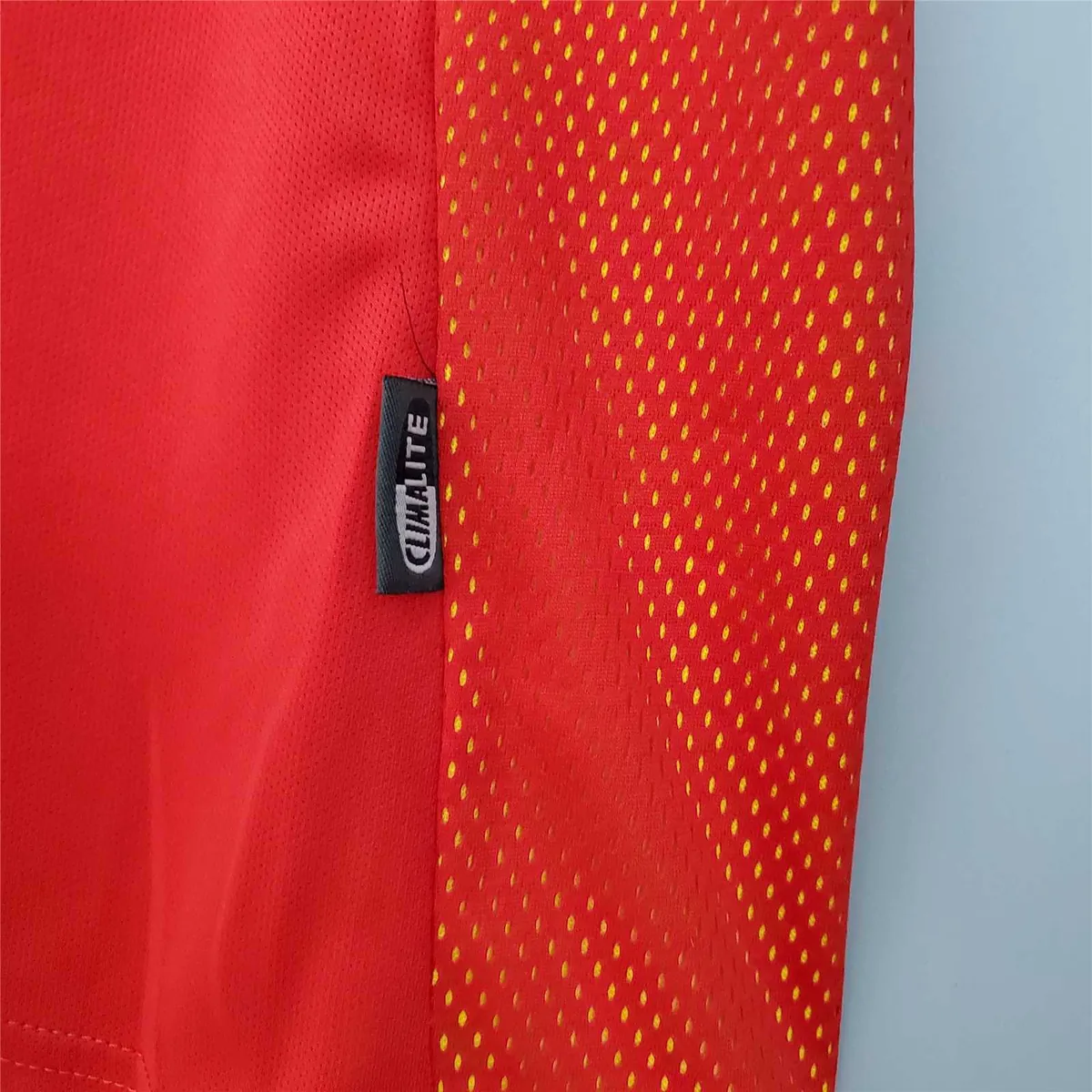 2002 Spain home red 4