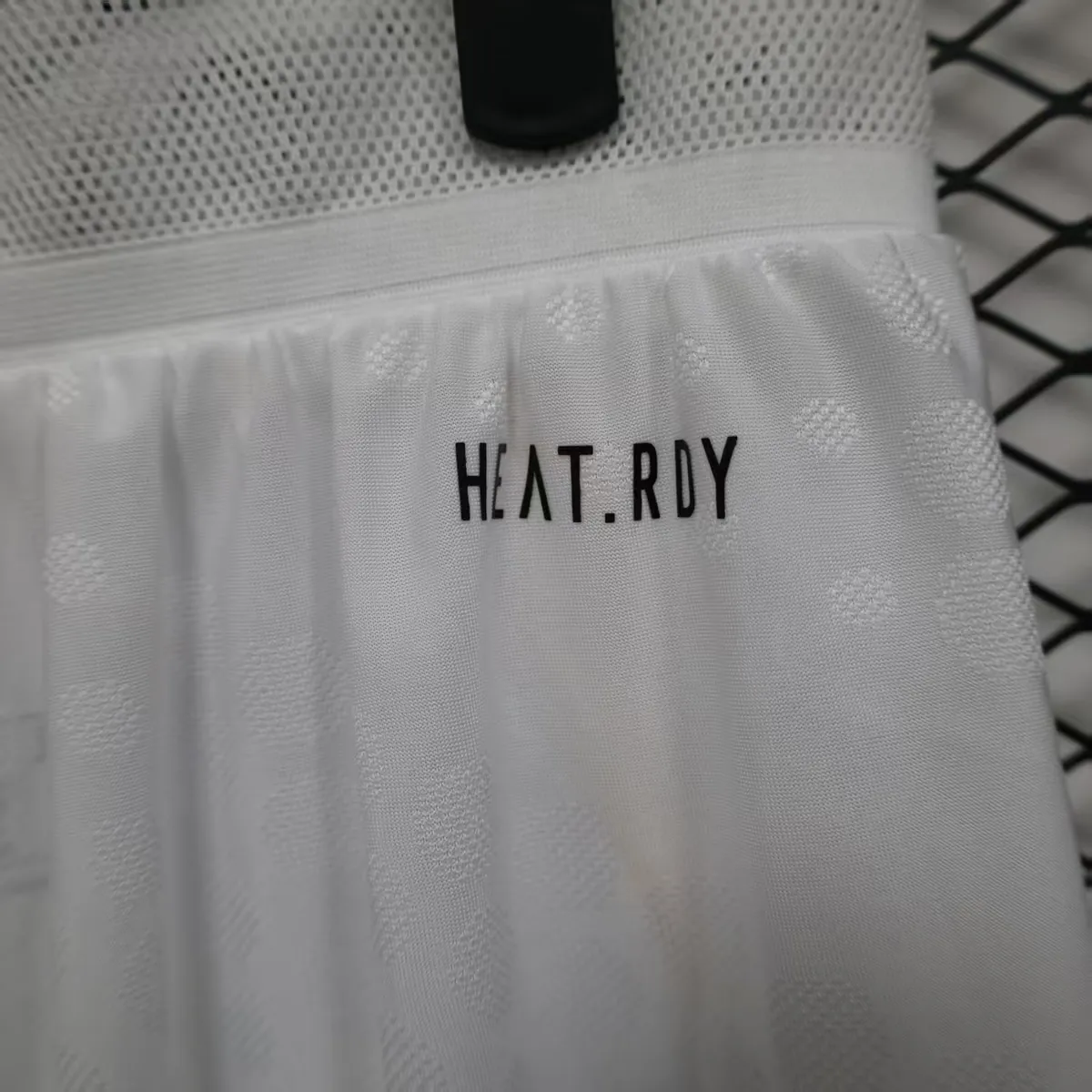 25-26 Real Madrid Home Player Version White Shorts AAAAJersey Wholesale Yupoo 2