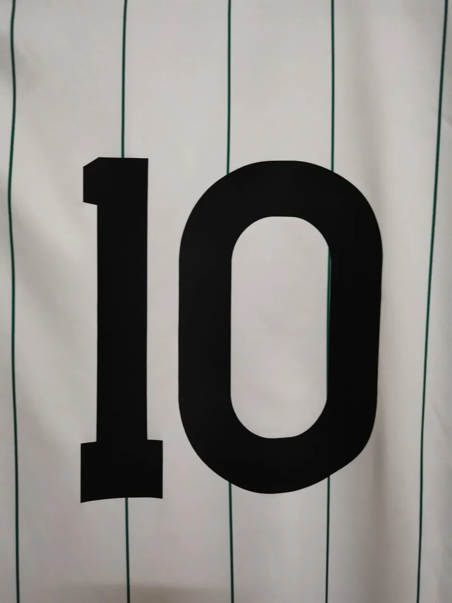 84-86 Celtic away1684417126000 1