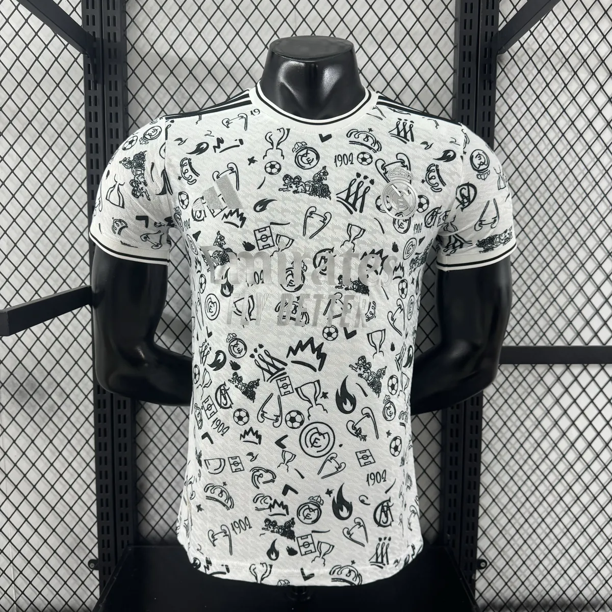 25-26 Real Madrid White Silver Special Edition Kit Player Version Soccer AAAAJersey Supplier Yu 8