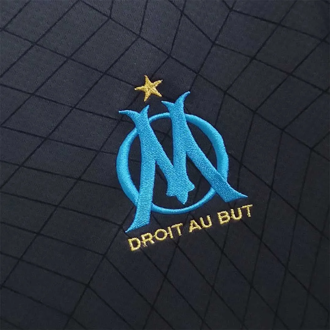 22-23 Marseille away 4