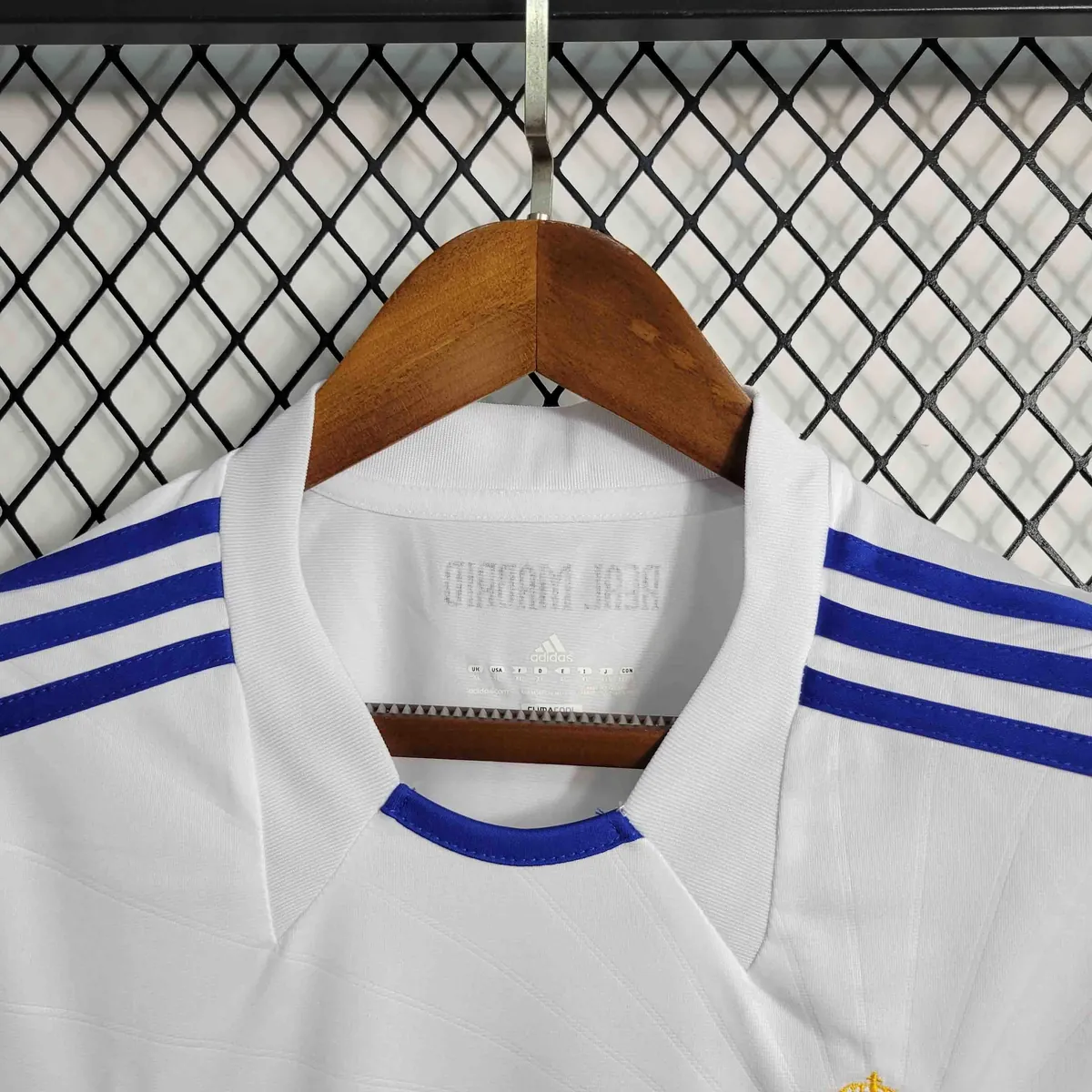 10-11 Retro Real Madrid home S-XXL 8