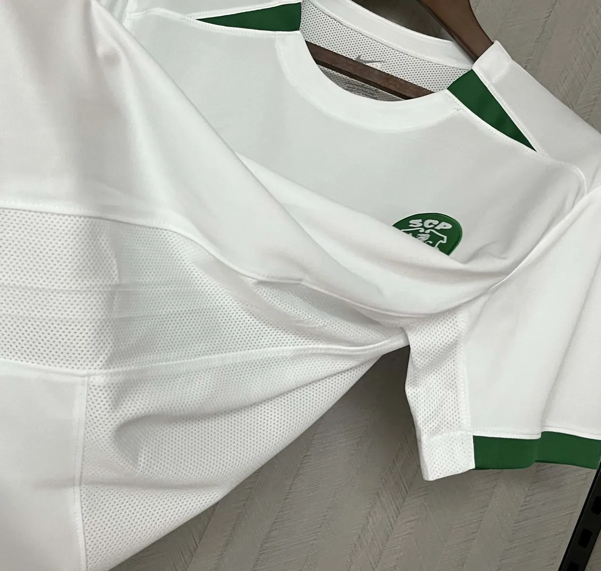 24-25 Sporting CP Away Kit Football AAAAJersey Supplier 3