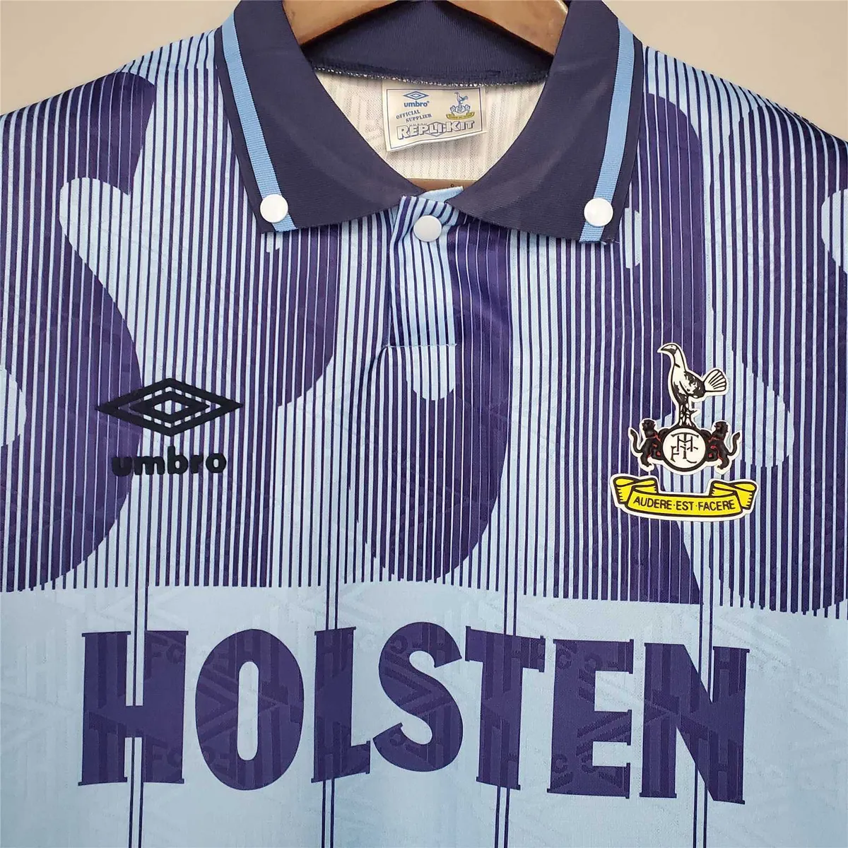 92-94 Tottenham Hotspur third away 4