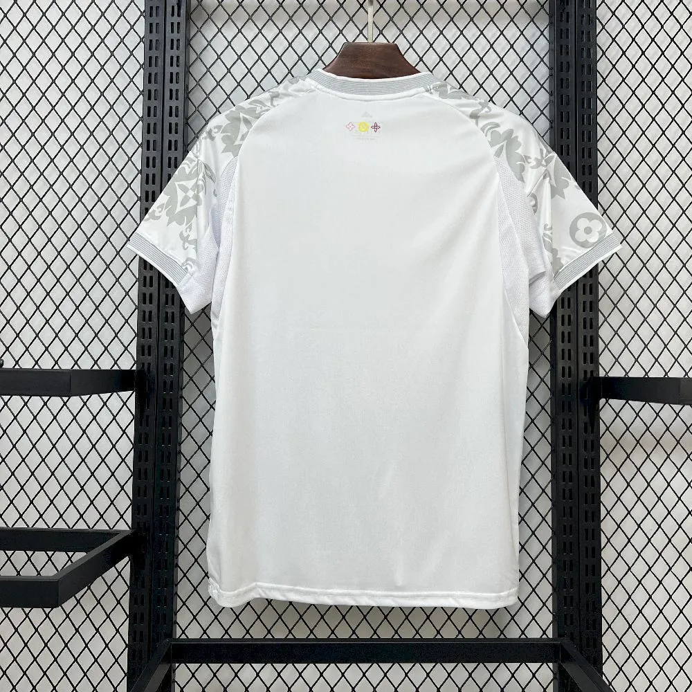 25-26 Real Madrid LV Special Edition Football Shirt AAAAJersey Supply Yupoo 5