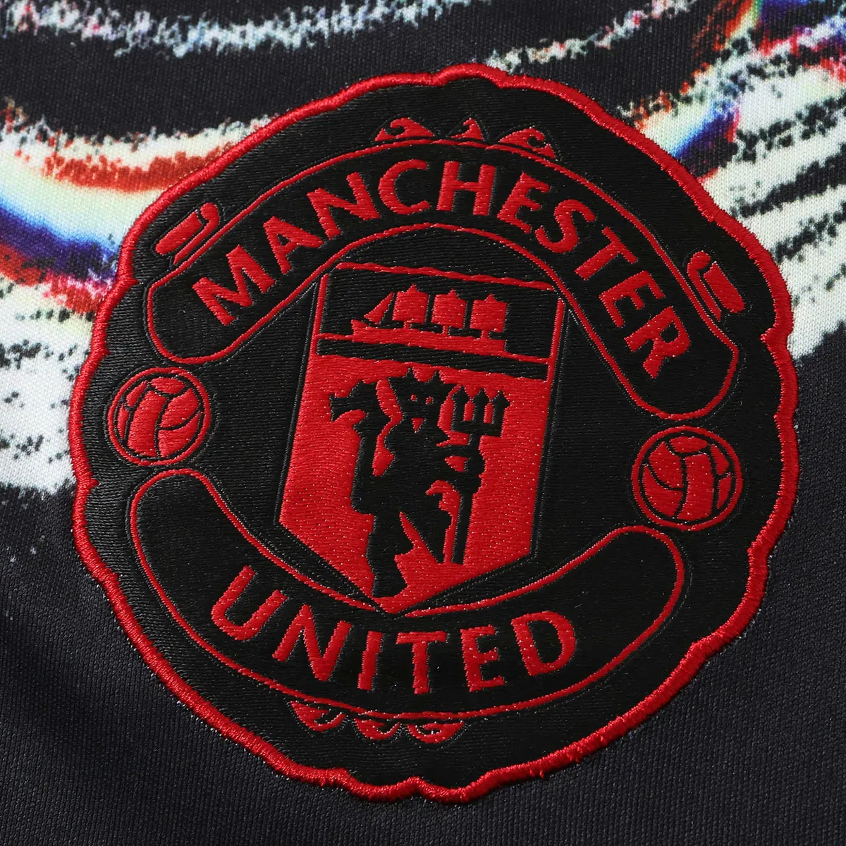 25-26 Manchester United Pre-Match Long sleeve T-Shirt Soccer AAAAJersey Supply Yupoo 1