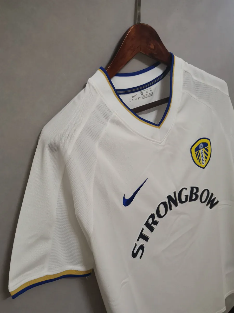 00-01 Leeds United home 4