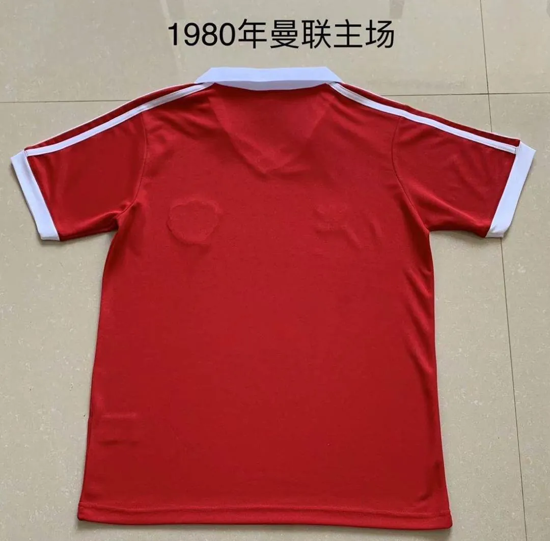 1980 Manchester United away 1