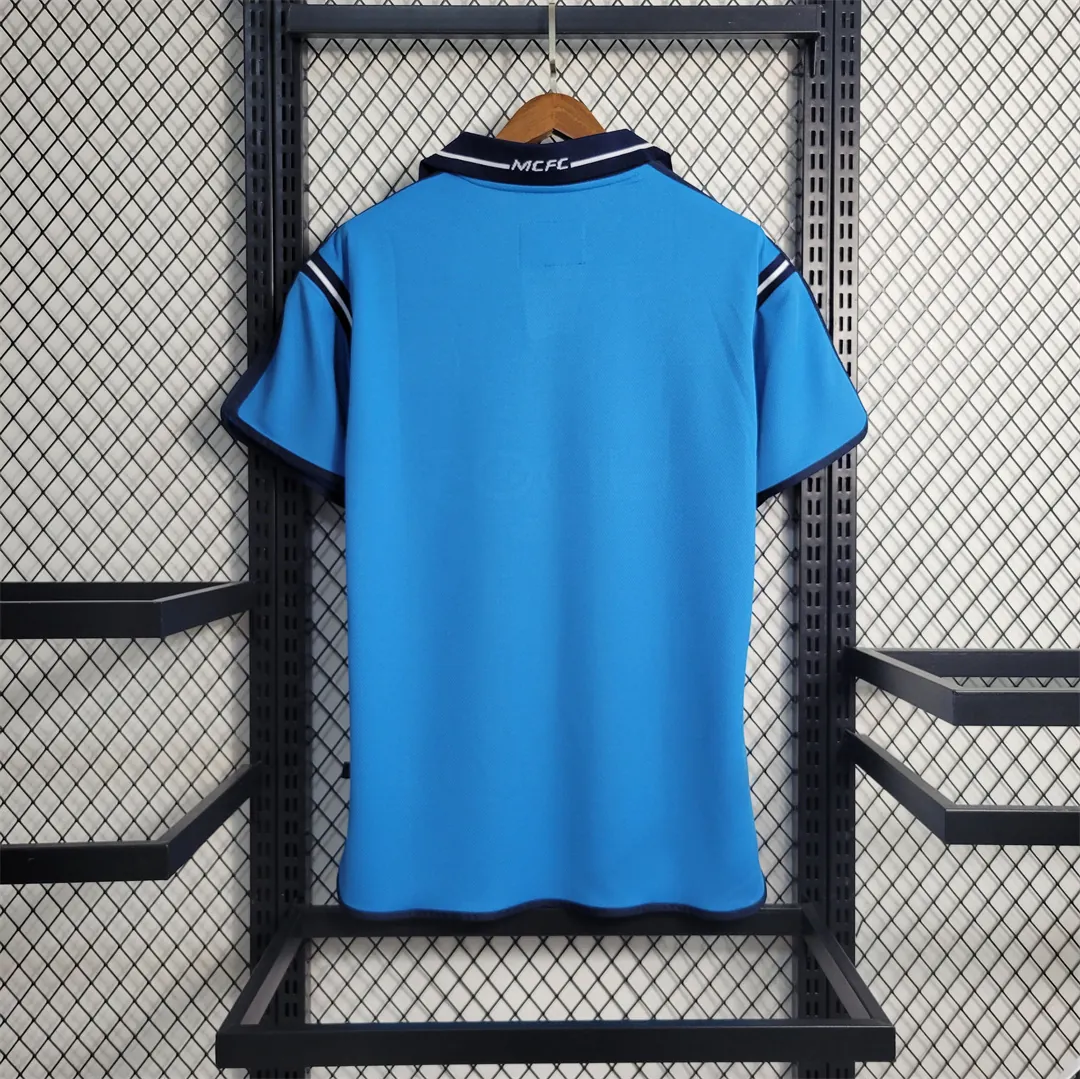 01-02 Manchester City home 5