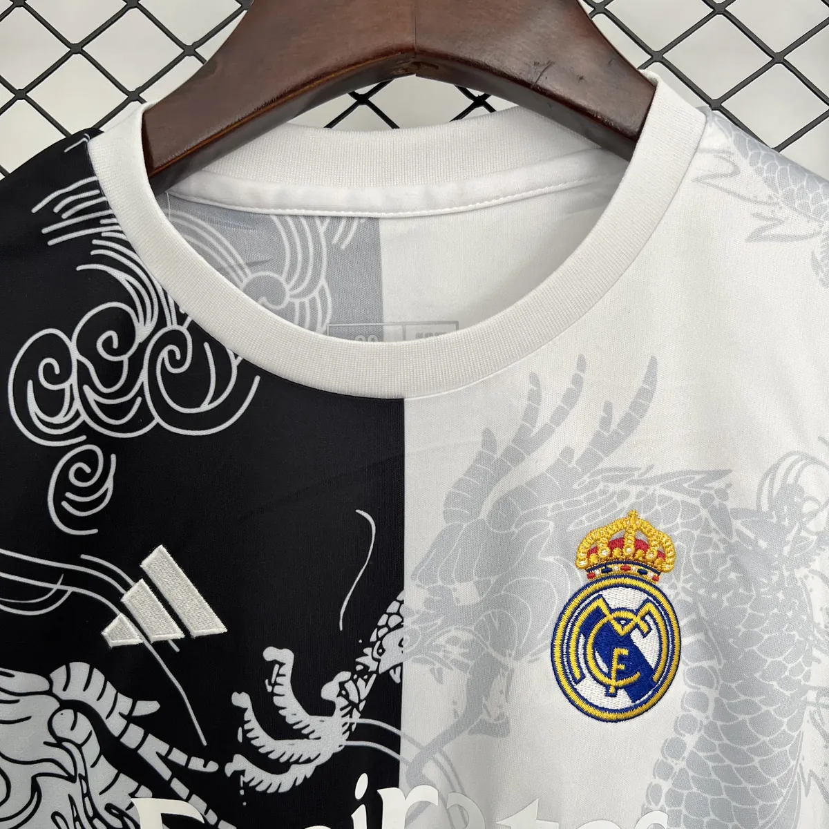 25-26 Real Madrid Special Edition Kids Kit Futbol Youth Apparels Dragon AAAAJersey Supply Yupoo 3