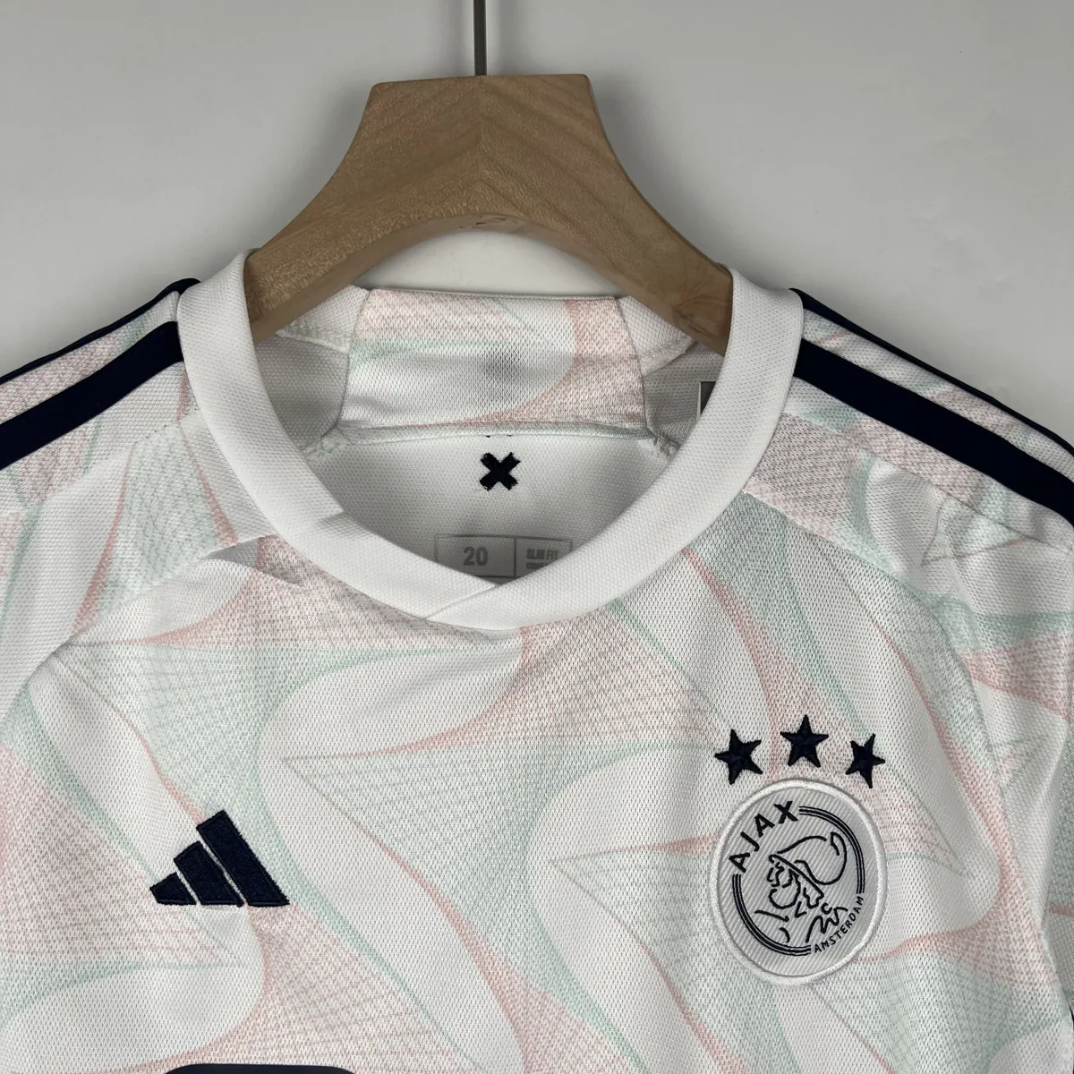 23-24 Kids Ajax away size 16-28 6
