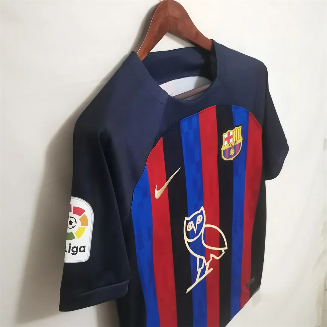 22-23 Barcelona Owl Version 3