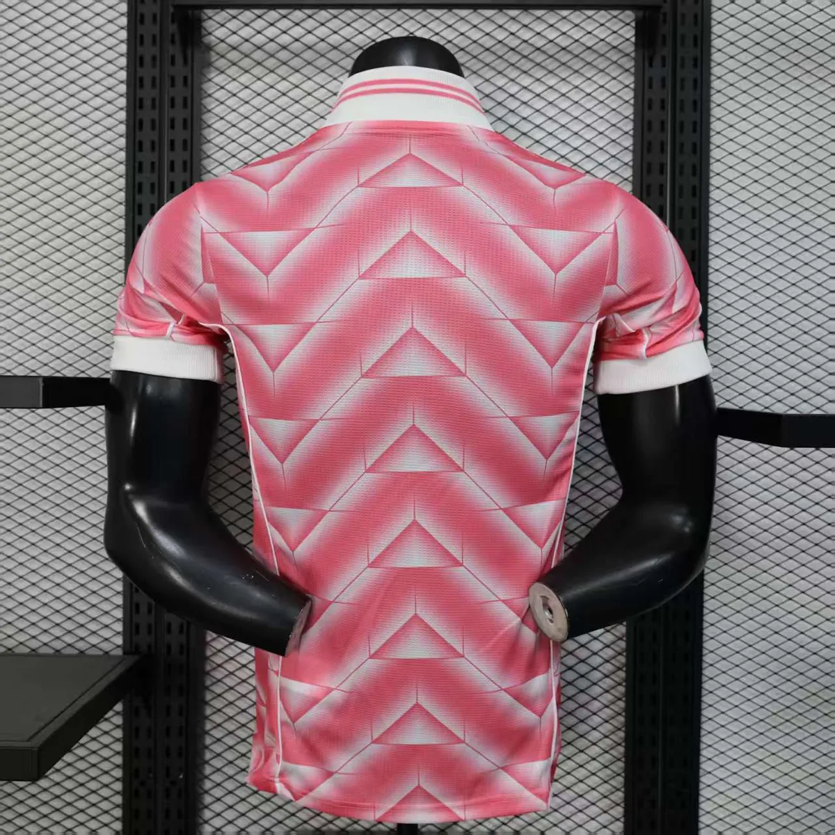 25-26 Real Madrid Pink Special Edition Football Shirt AAAAJersey Wholesale Yupoo 3