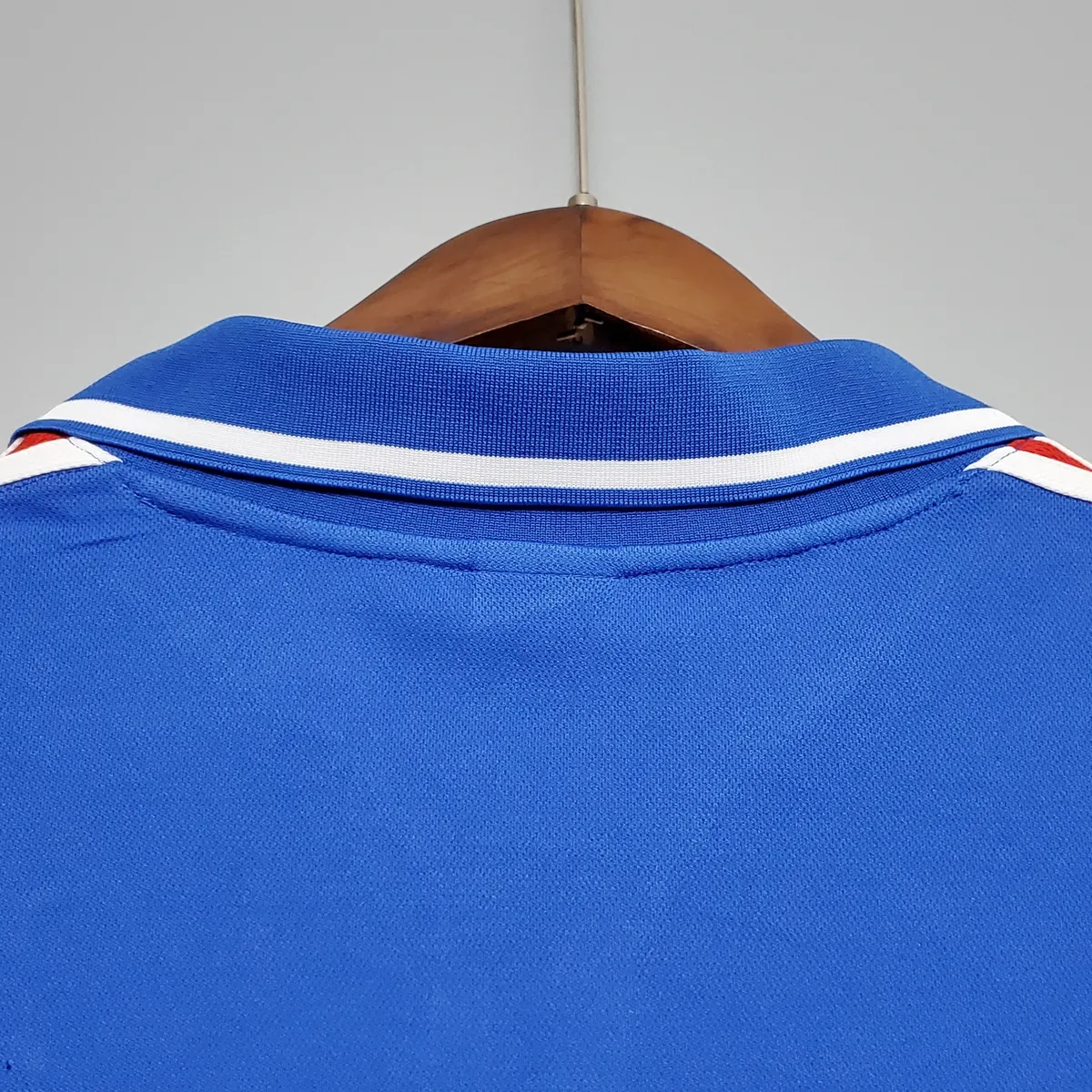 2000 France home 2
